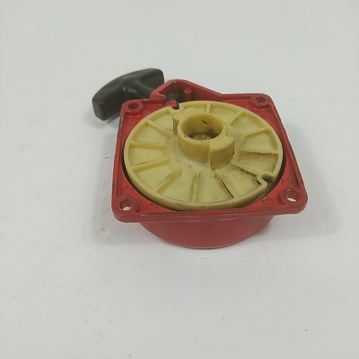 Ricambio per decespugliatore EFCO 8420 8425 COPERCHIO AVVIAMENTO A STRAPPO usato