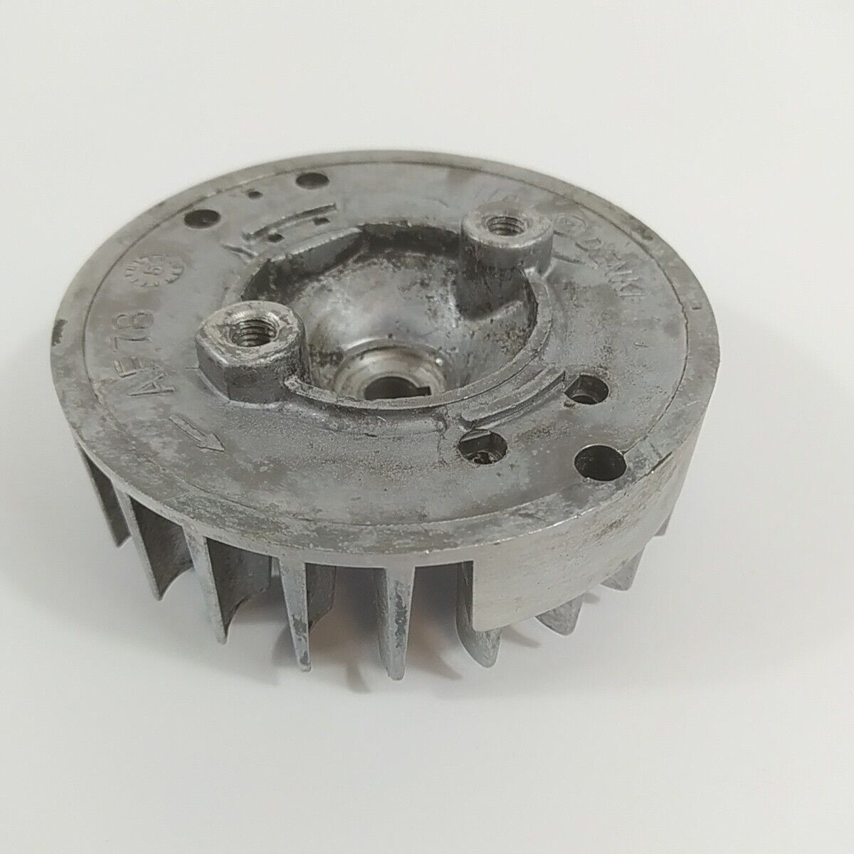 Ricambi per DECESPUGLIATORE ALPINA VIP 52 VOLANO MAGNETICO DI AVVIAMENTO usato