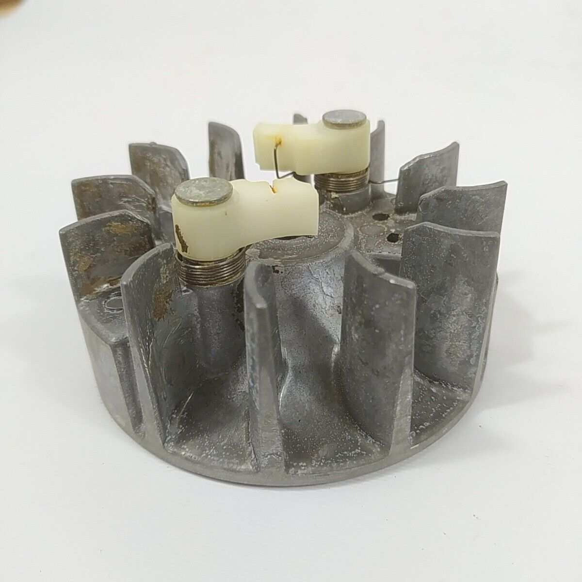 OLEO MAC 935  VOLANO ACCENSIONE MAGNETICO avviamento ricambi usati 02001760