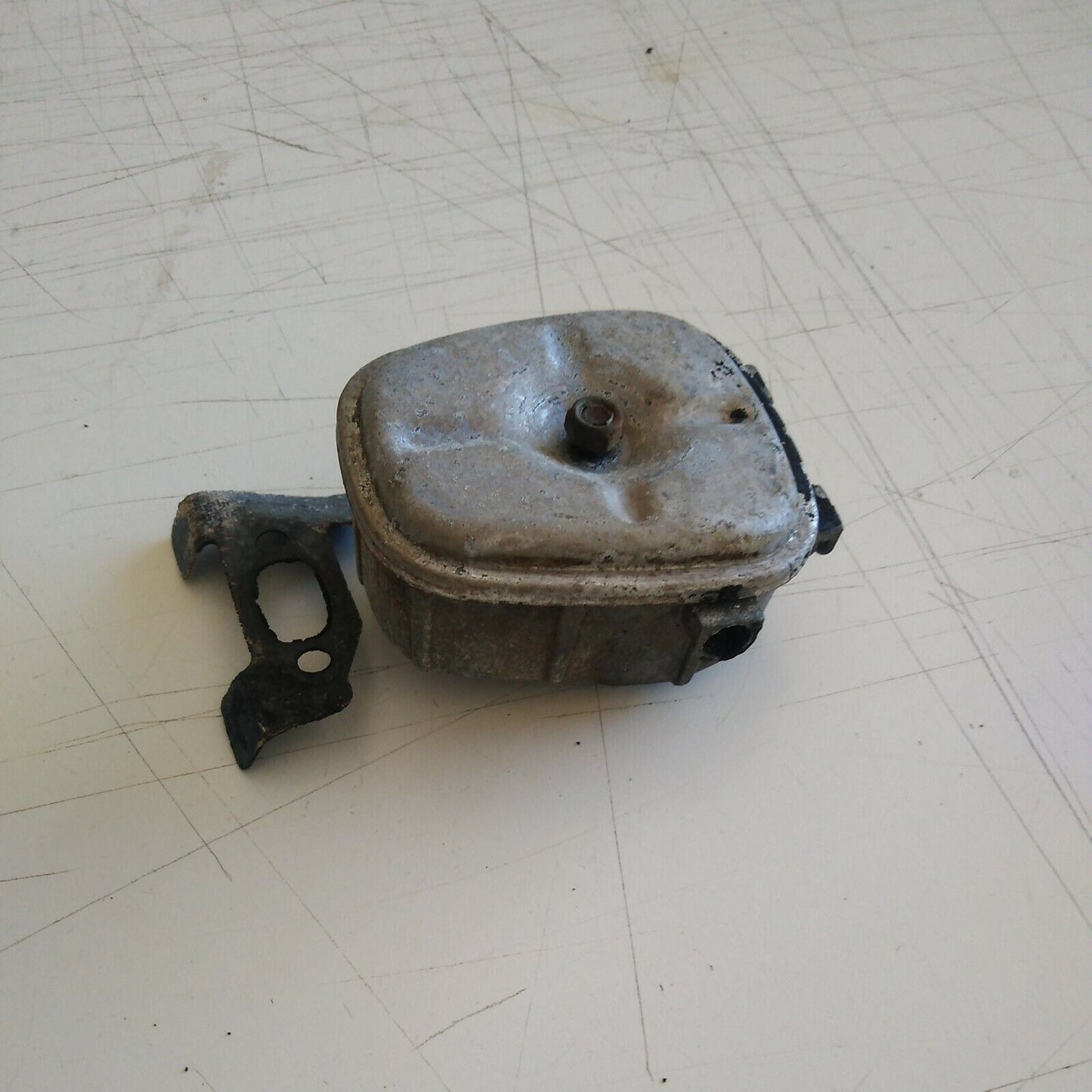 CASTOR TURBO 20  DECESPUGLIATORE MARMITTA TERMINALE SCARICO Ricambio usato