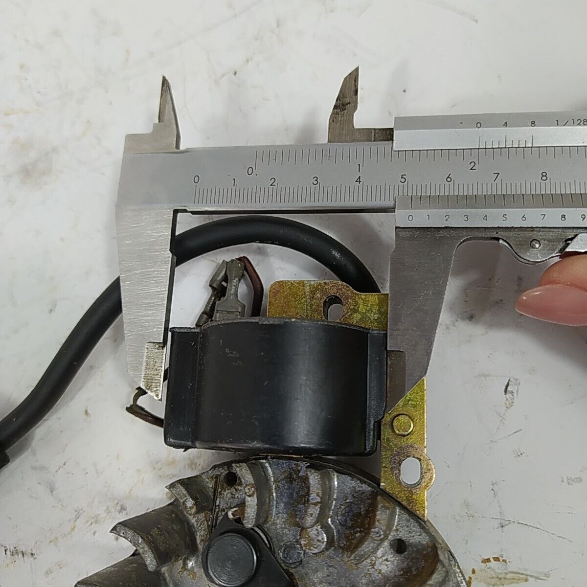 ricambio usato BOBINA E VOLANO MAGNETICO DI AVVIAMENTO per motosega CASTOR 330 