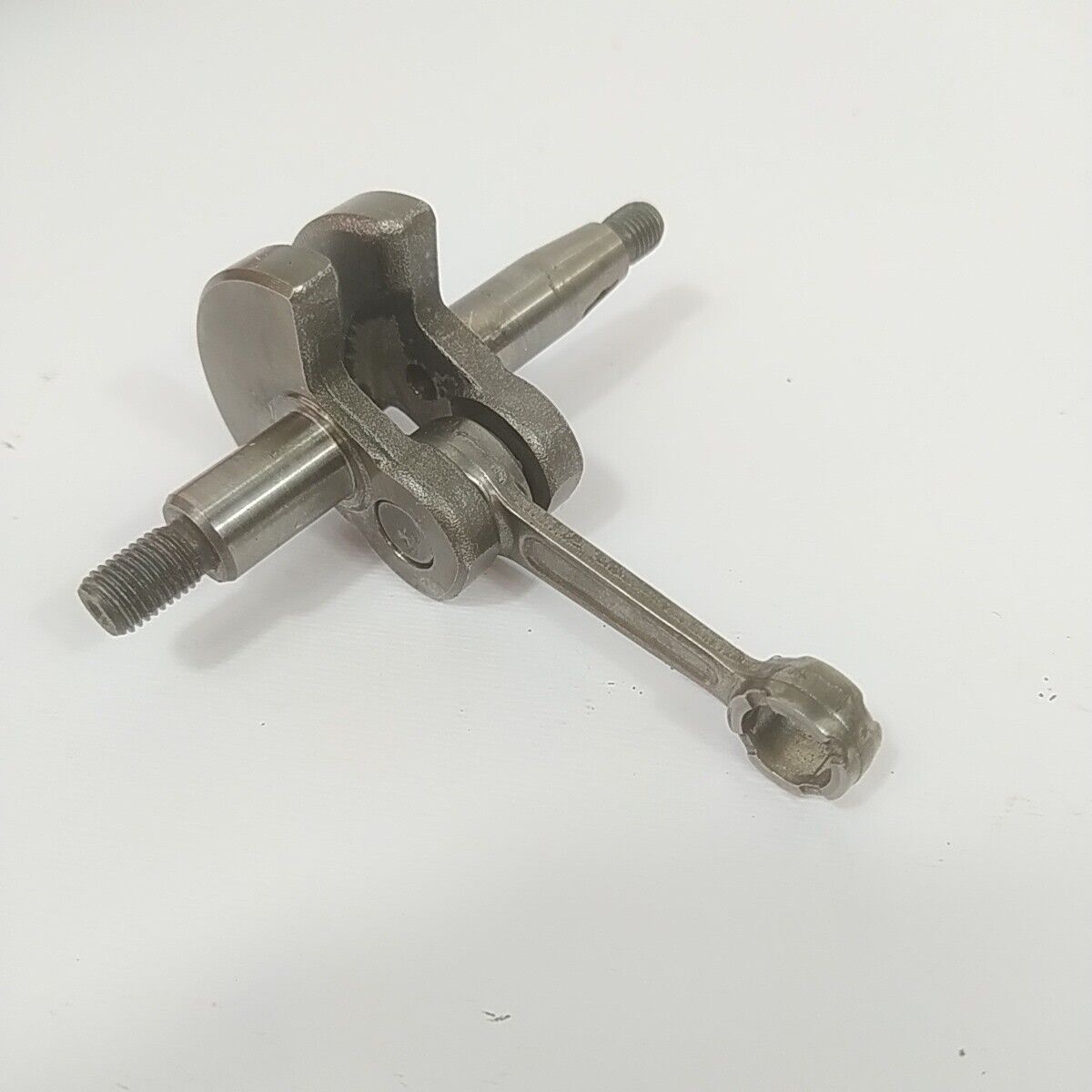 Ricambio per decespugliatore EFCO 8250 ALBERO MOTORE ORIGINALE usato
