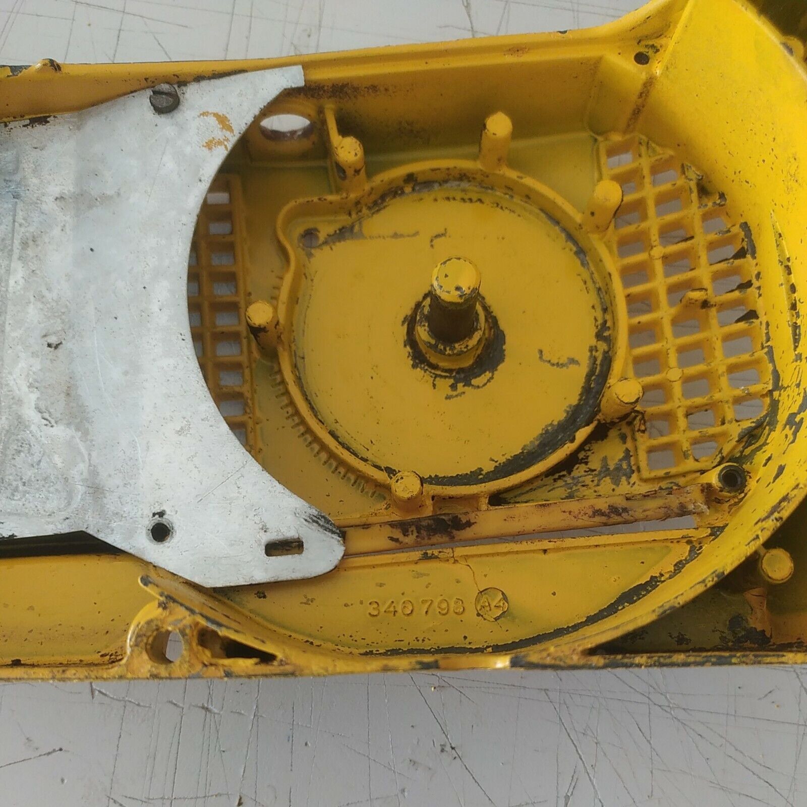 MOTOSEGA PARTNER R 420 COPERCHIO carter AVVIAMENTO ricambi usati