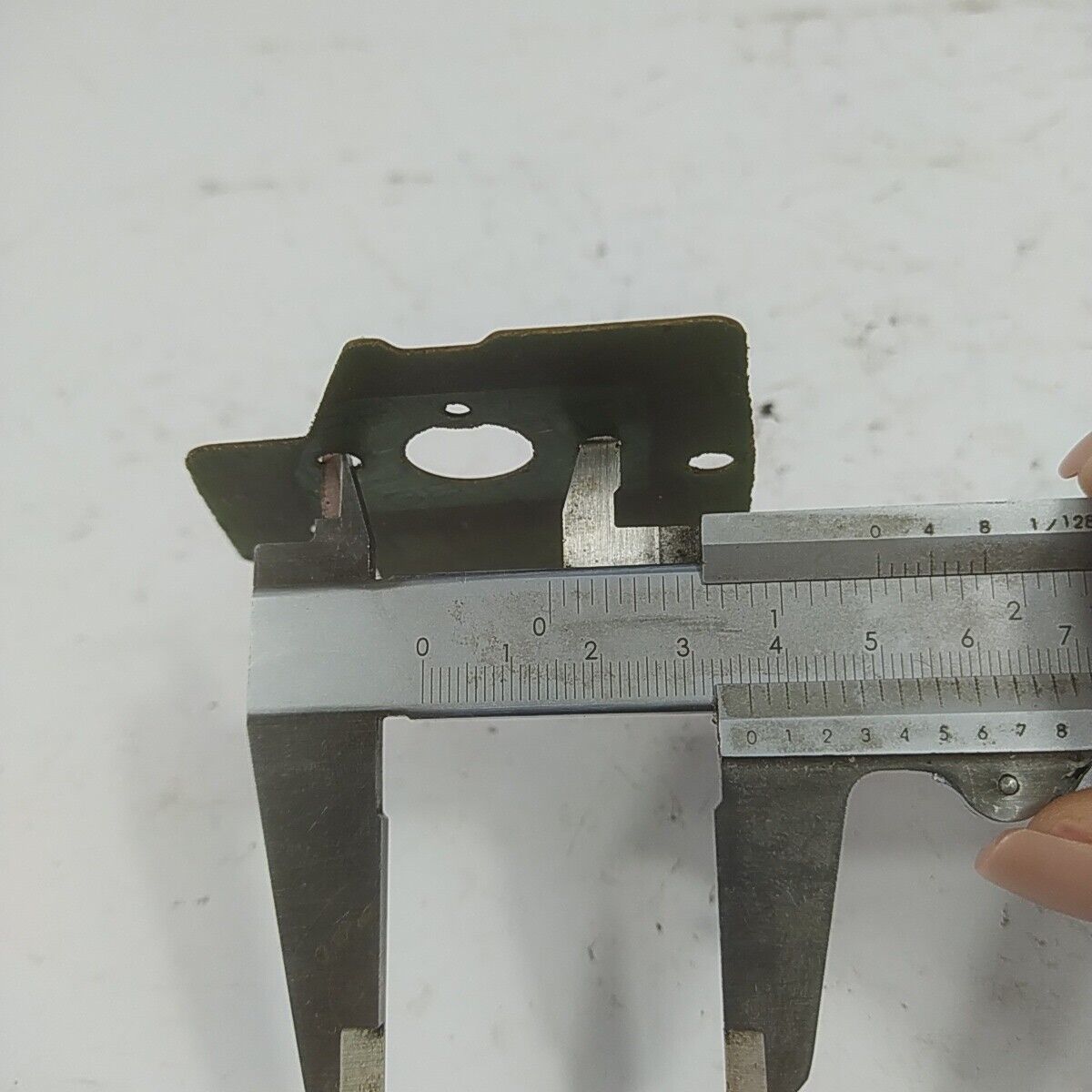 Ricambio FLANGIA RACCORDO CARBURATORE per motosega ALPINA A45 Castor CP 45 usato