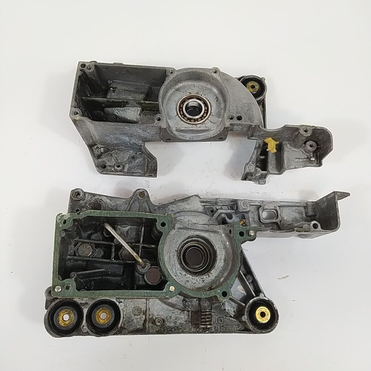 carter BASAMENTO CILINDRO completo PER MOTOSEGA ALPINA PROF 700 ricambi usati