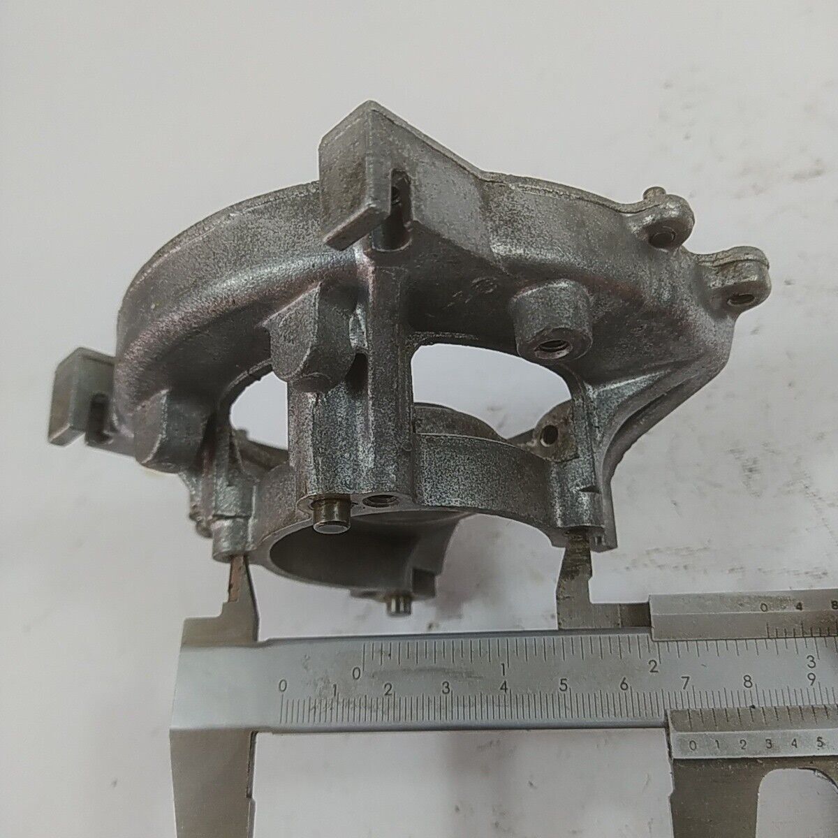 ricambio BASAMENTO CILINDRO motore usato per decespugliatore KAWASAKI TD 33