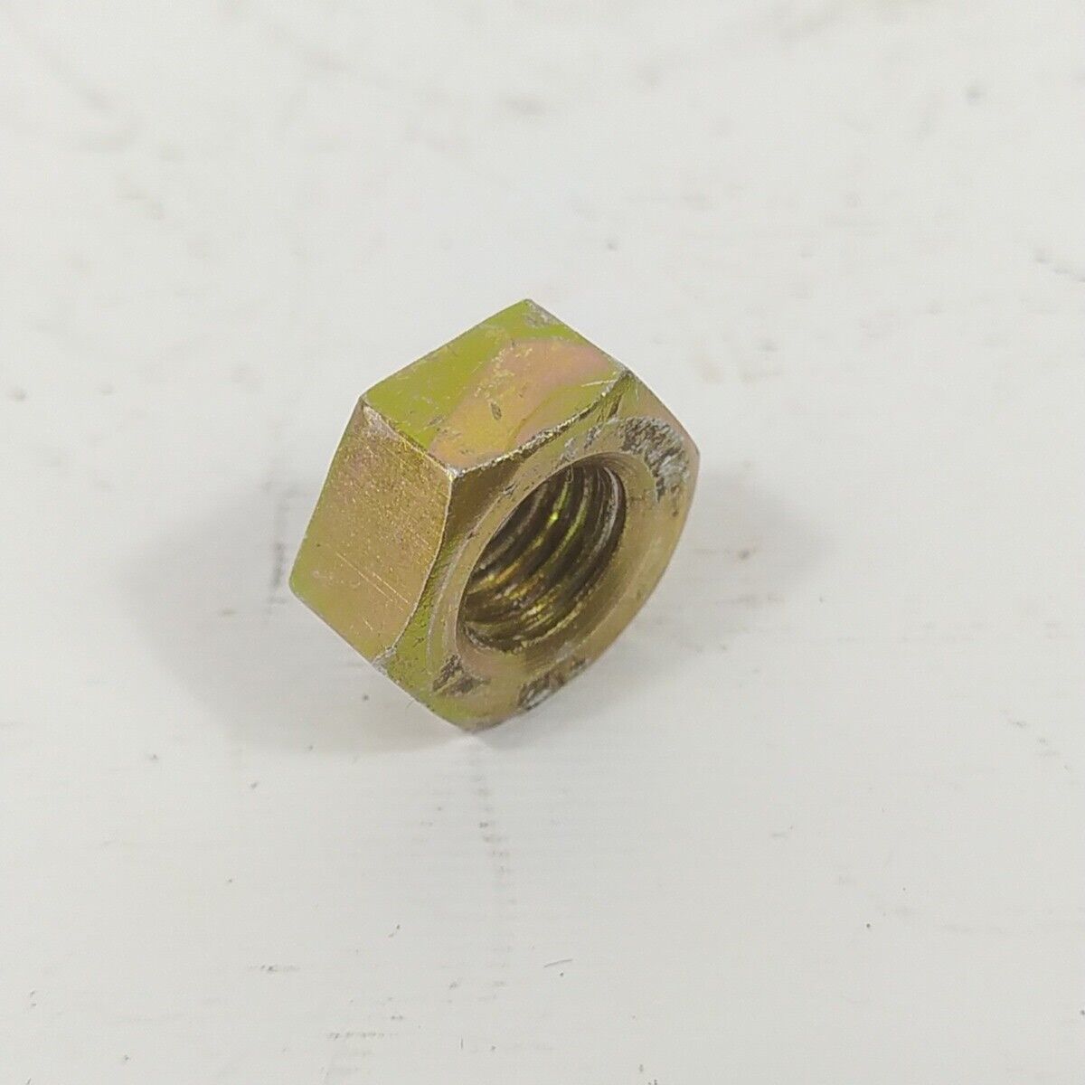 Ricambi DADO ALBERO MOTORE VOLANO per decespugliatore TANAKA 501 ik usati