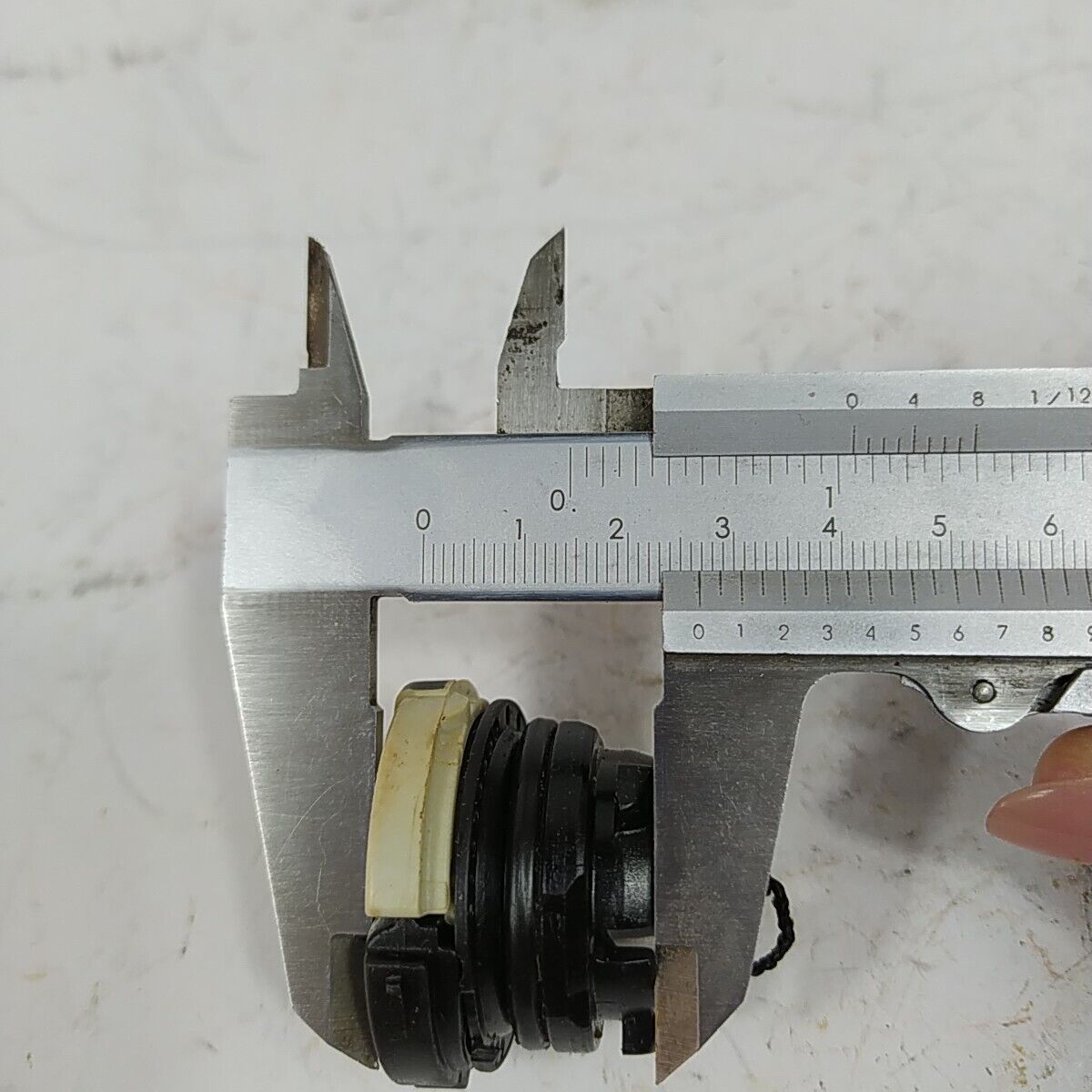 TAPPO SERBATOIO carburante MISCELA STIHL PER MOTOSEGA MS 150 TC ricambi usati