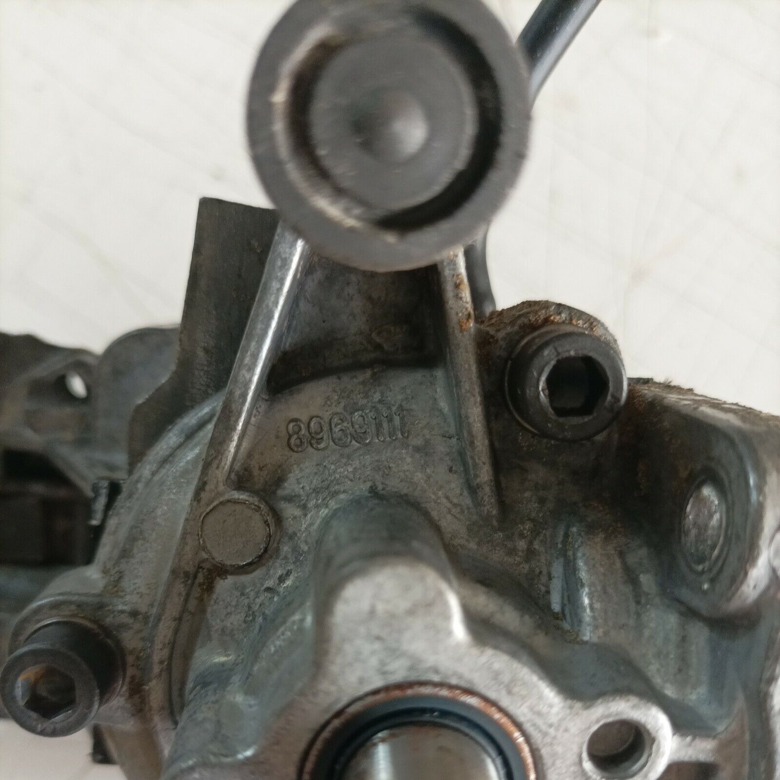 BASAMENTO CILINDRO E ALBERO MOTORE ORIGINALE PER MOTOSEGA CASTOR 330 ANTIVIB
