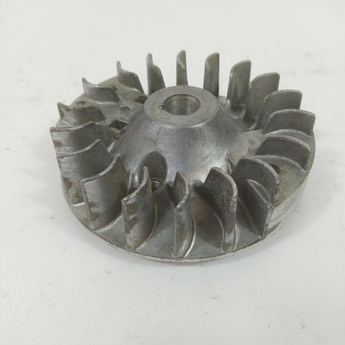 Ricambio VOLANO MAGNETICO DI AVVIAMENTO per decespugliatore TANAKA 501 ik usato