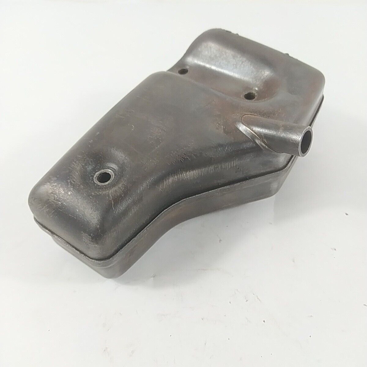 Ricambi per DECESPUGLIATORE HUSQVARNA 39 R usati MARMITTA TERMINALE DI SCARICO