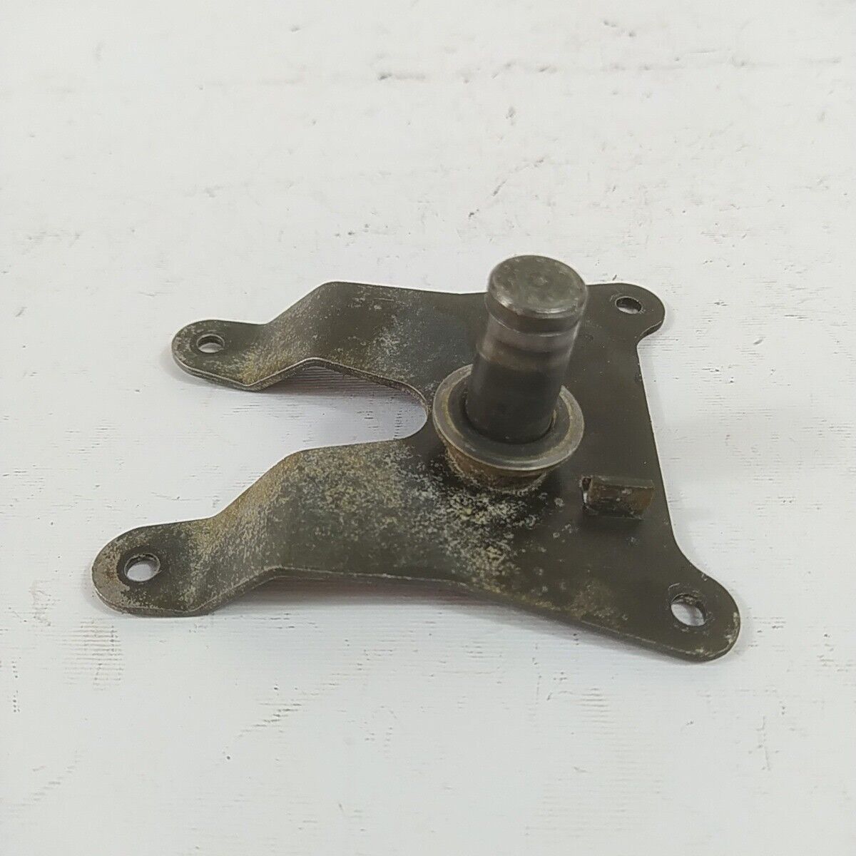 Ricambio STAFFA supporto MOTORE A ZAINO usato per decespugliatore ZENOAH G43L