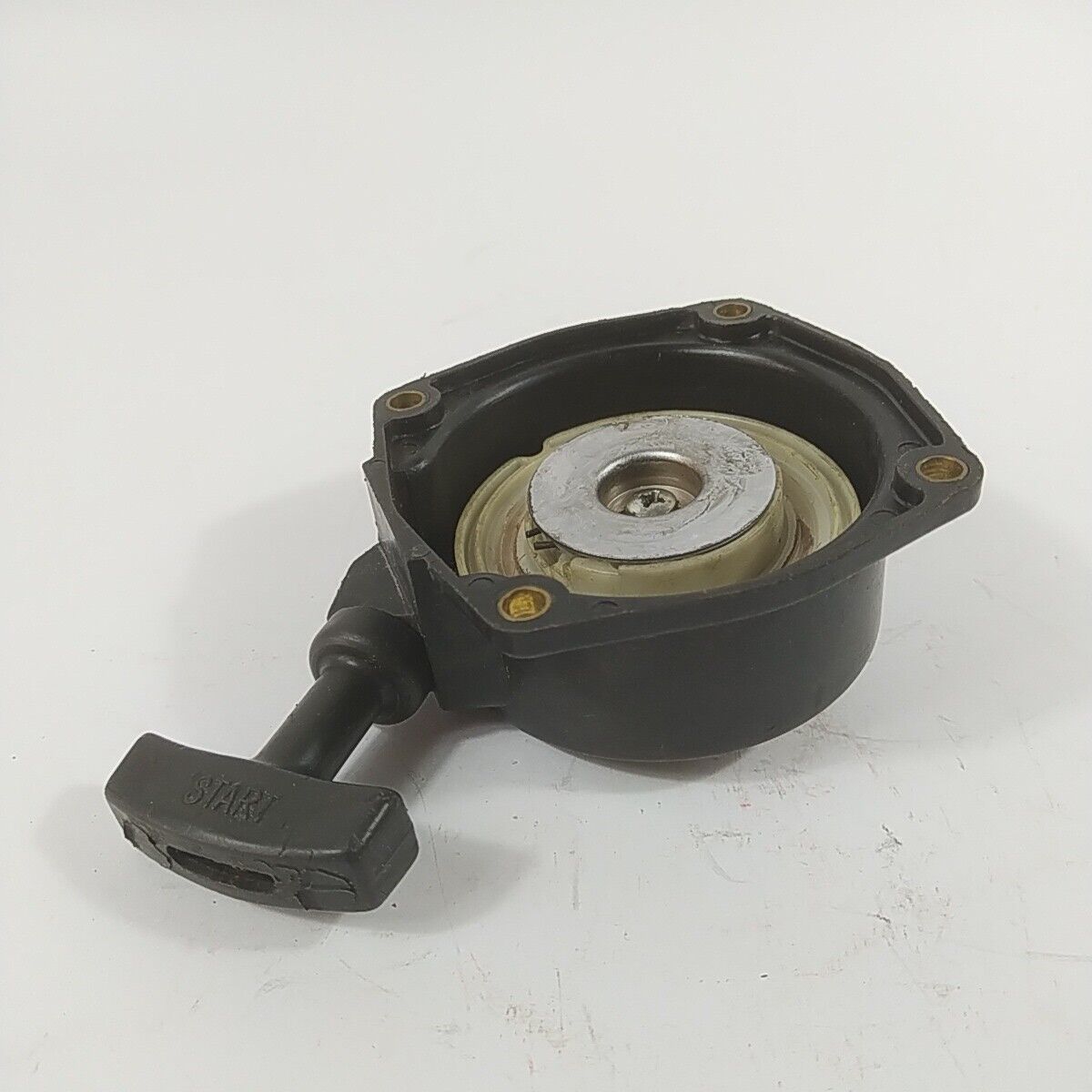 Ricambio usato TRASCINATORE COPERCHIO AVVIAMENTO decespugliatore KAWASAKI