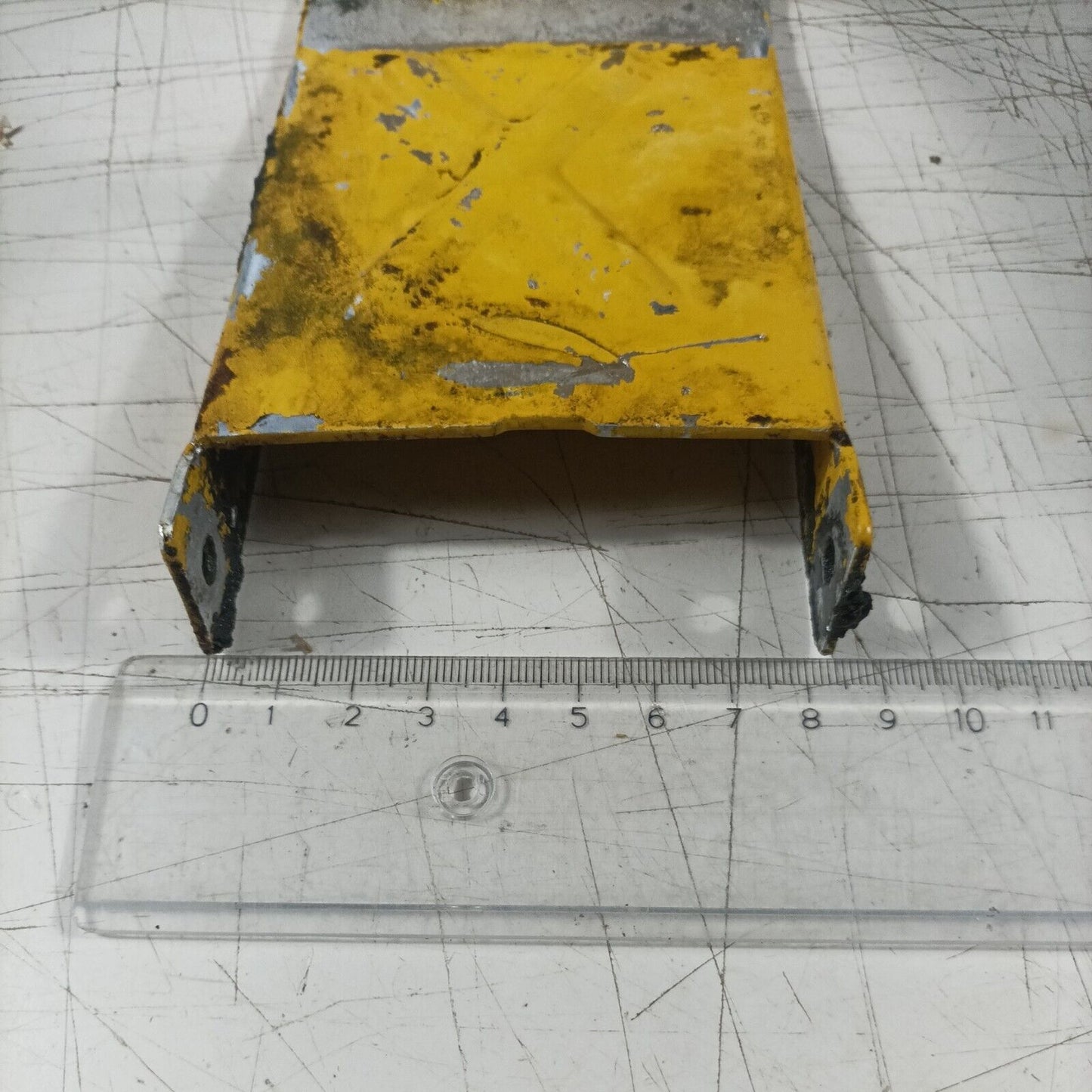 ricambi usati per MOTOSEGA ALPINA A 41 TELAIO SUPPORTO MANIGLIA E COPRI MOTORE