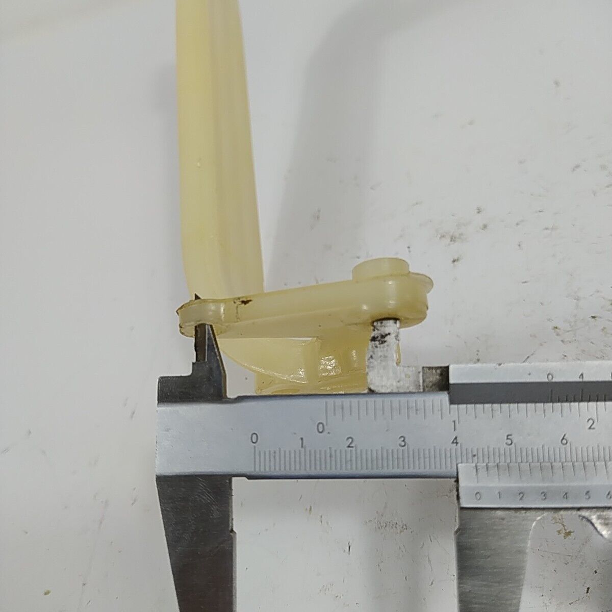 IMPUGNATURA PROTEZIONE BLOCCO CATENA per motosega ALPINA CASTOR  P 34 S usato