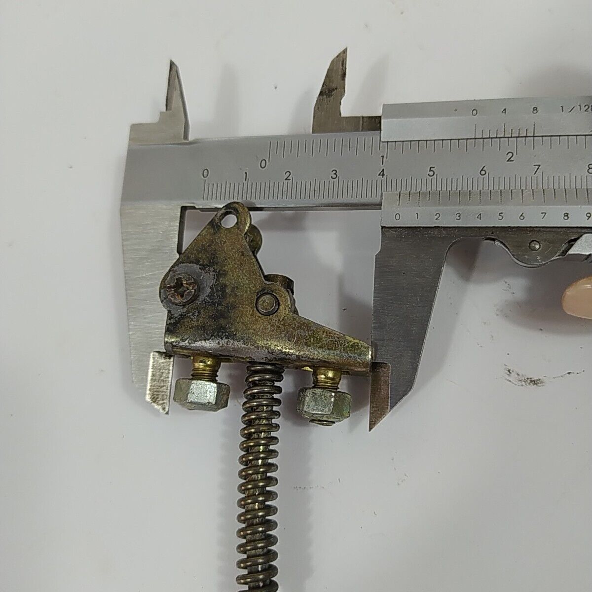 ricambio usato PROTEZIONE BLOCCO FRIZIONE CATENA per motosega CASTOR 438