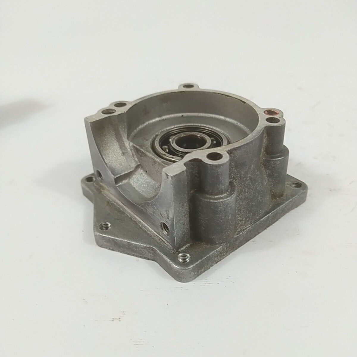 Ricambio CARTER BASAMENTO CILINDRO usato per decespugliatore OLEO MAC DYNAMAC