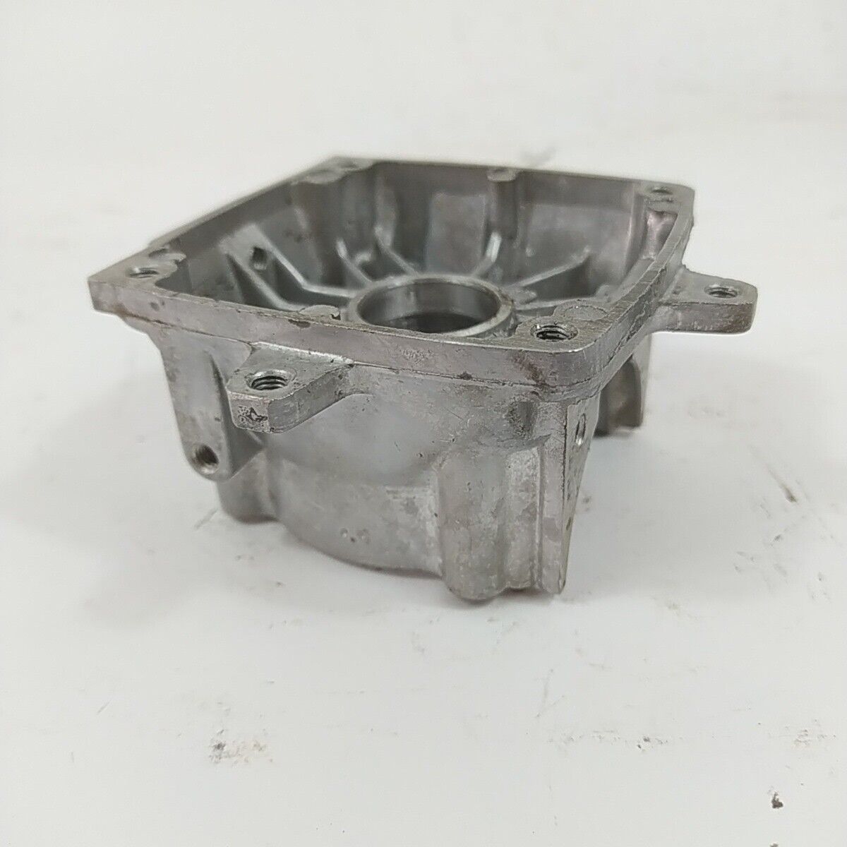 Ricambio CARTER BASAMENTO CILINDRO usato per decespugliatore Komatsu ZENOAH G4K