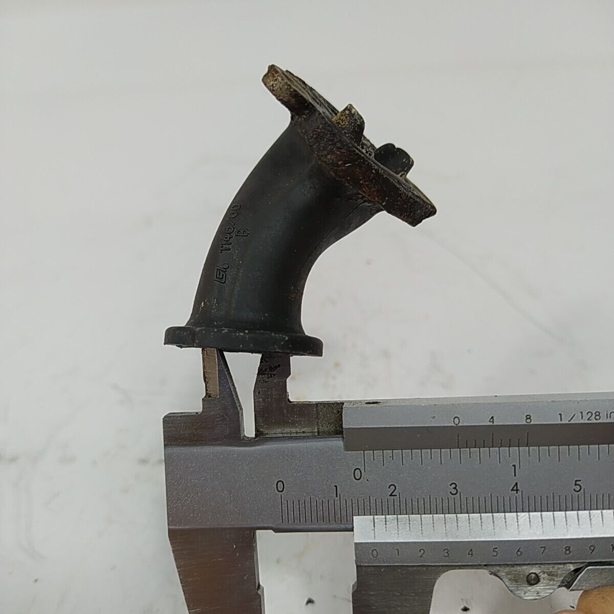 COLLETTORE CARBURATORE cilindro PER MOTOSEGA STIHL MS150TC ricambi usati