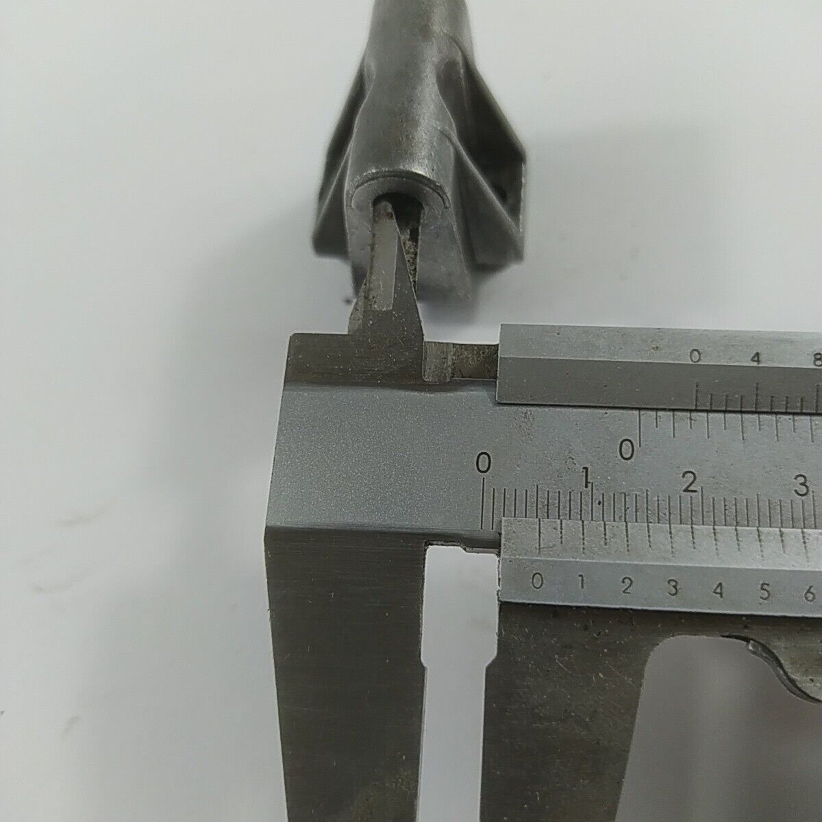 Ricambi MOTOSEGA EFCO BLITZ 35 OLEOMAC usati SUPPORTO PER MANIGLIA IMPUGNATURA 