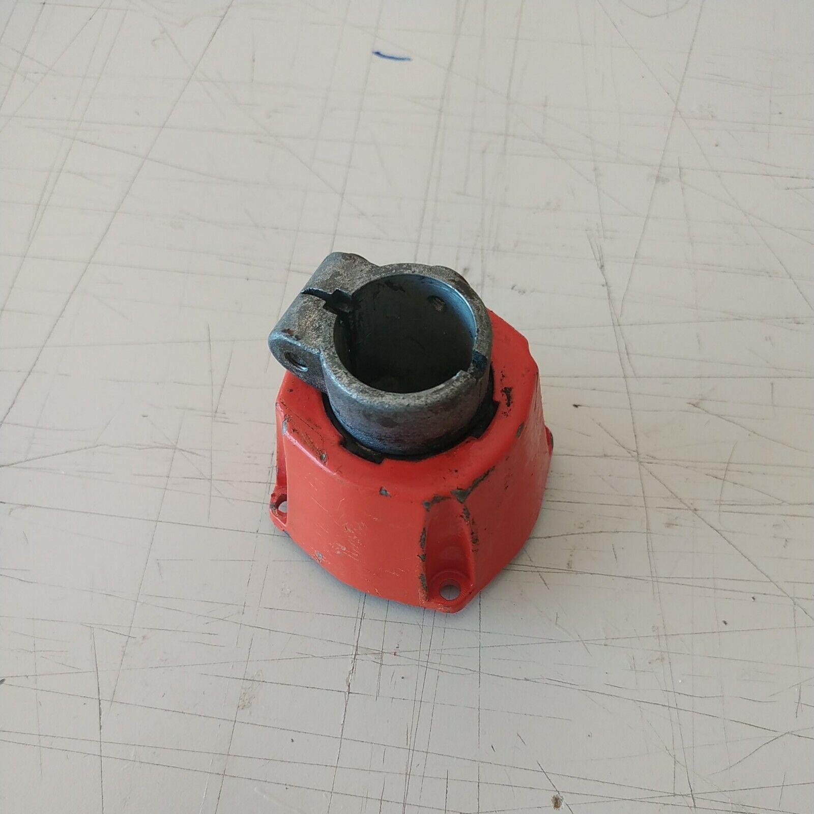 SUPPORTO E CAMPANA decespugliatore OLEOMAC BC 270 Ø 26 BC 300 350 ricambi usati
