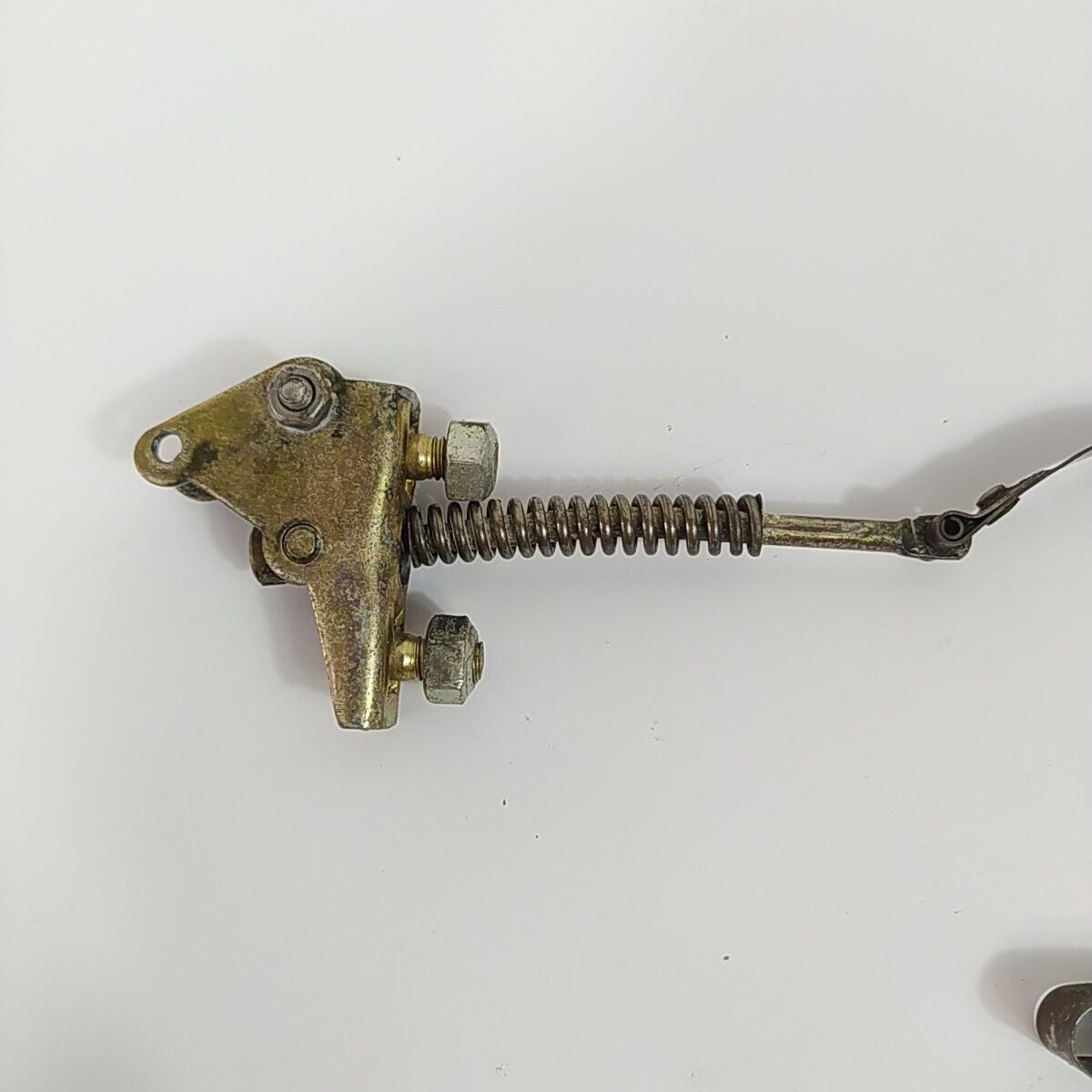 ricambio usato PROTEZIONE BLOCCO FRIZIONE CATENA per motosega CASTOR 438