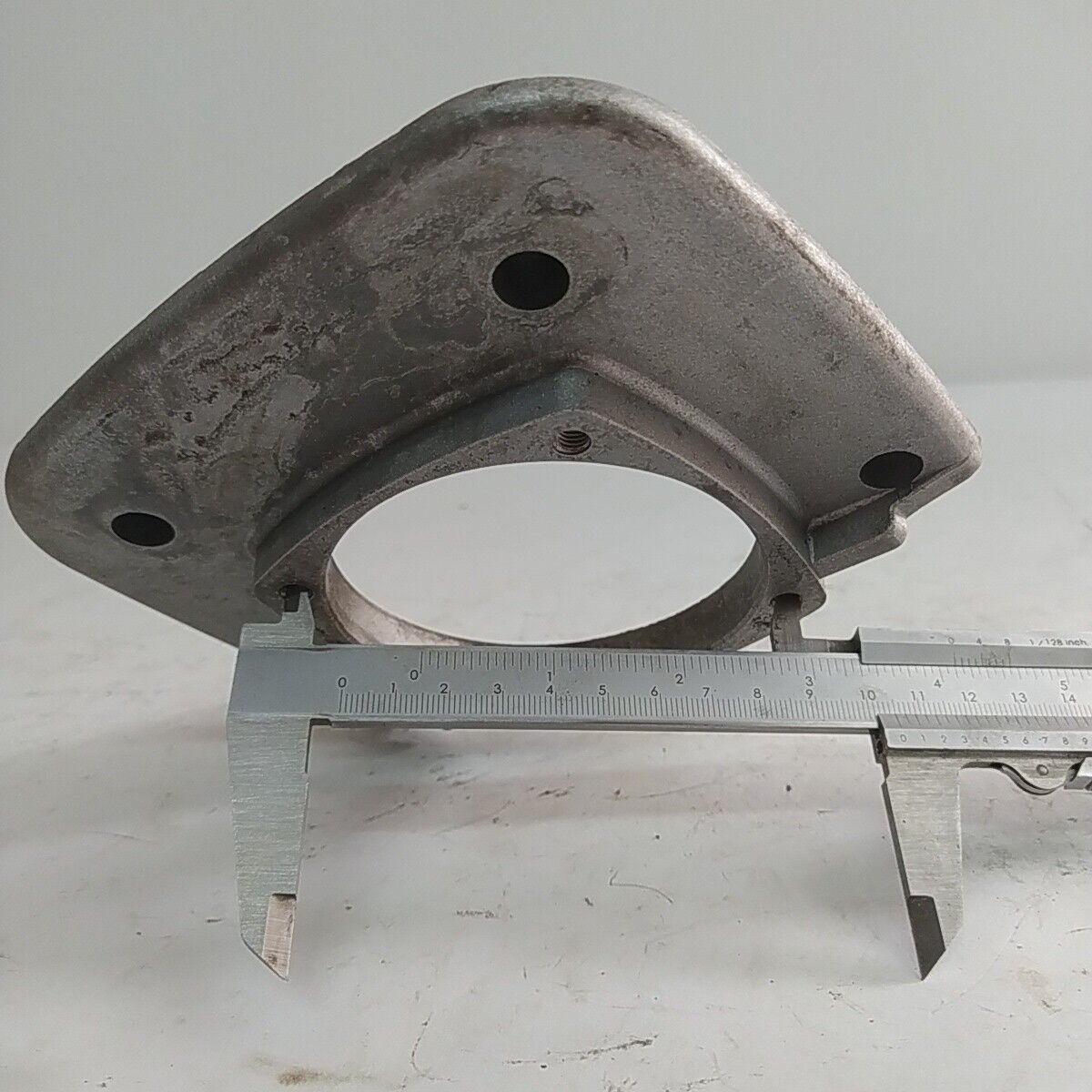 Ricambio CARTER SUPPORTO CAMPANA usato per decespugliatore MARUYAMA 420 42