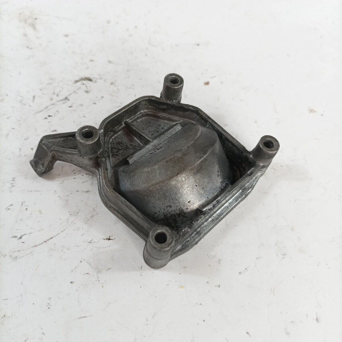 Coperchio cilindro per DECESPUGLIATORE Emak Efco Oleo mac Dynamac ricambi usati