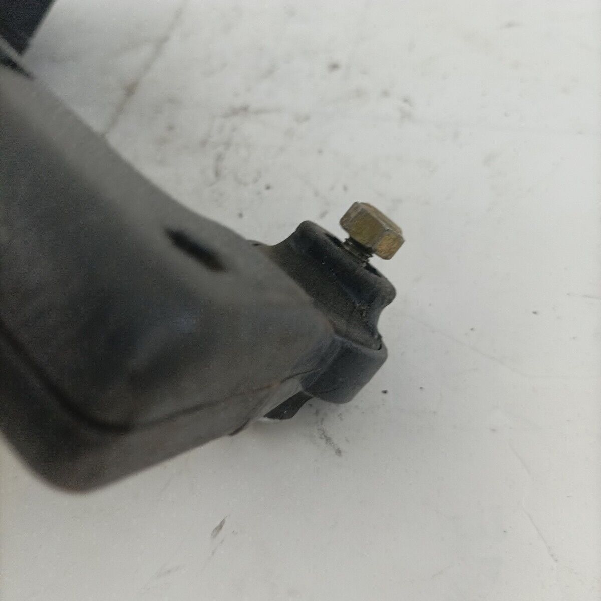 MANIGLIA impugnatura Manico Superior PER MOTOSEGA ALPINA CASTOR 40 ricambi usati