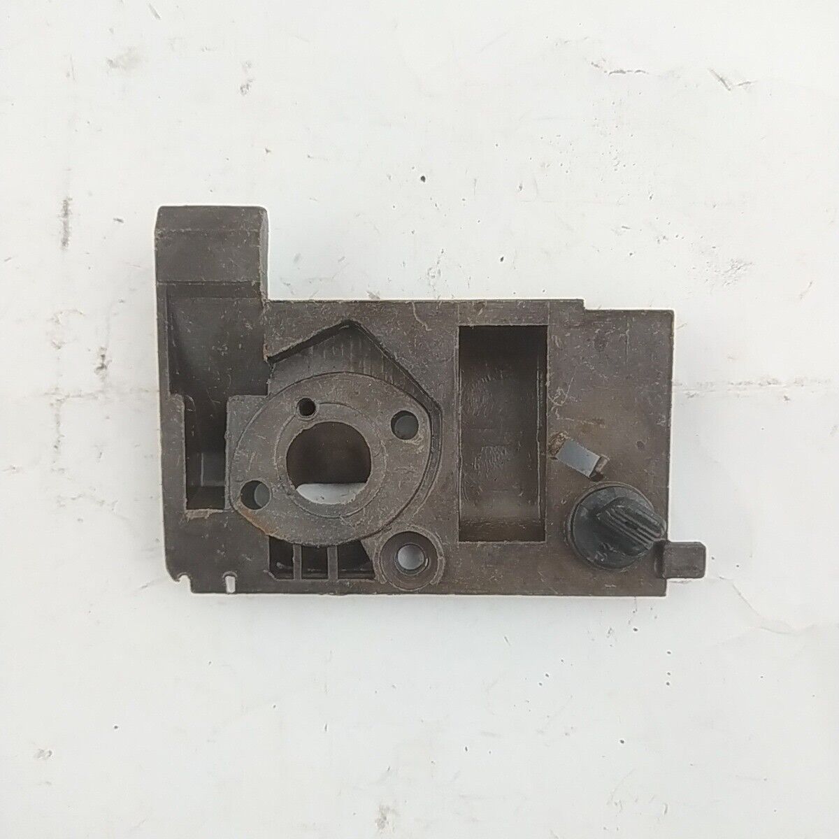 ricambi MOTOSEGA Blitz Oleo mac 240  FLANGIA COLLETTORE CARBURATORE usato