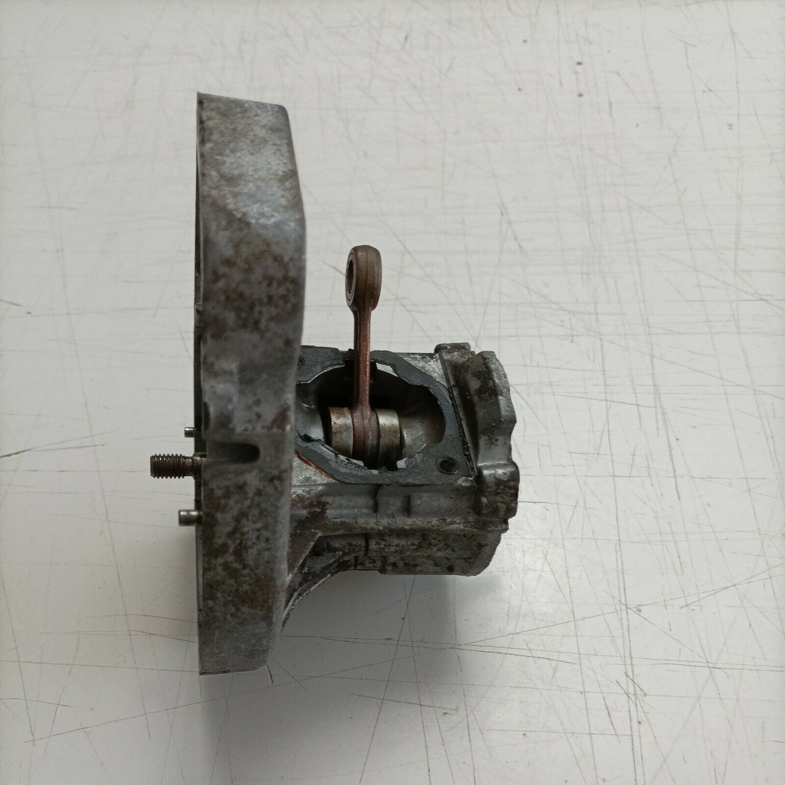 ricambio CARTER E ALBERO MOTORE usato PER DECESPUGLIATORE MCCULLOCH PRO MAC 2000