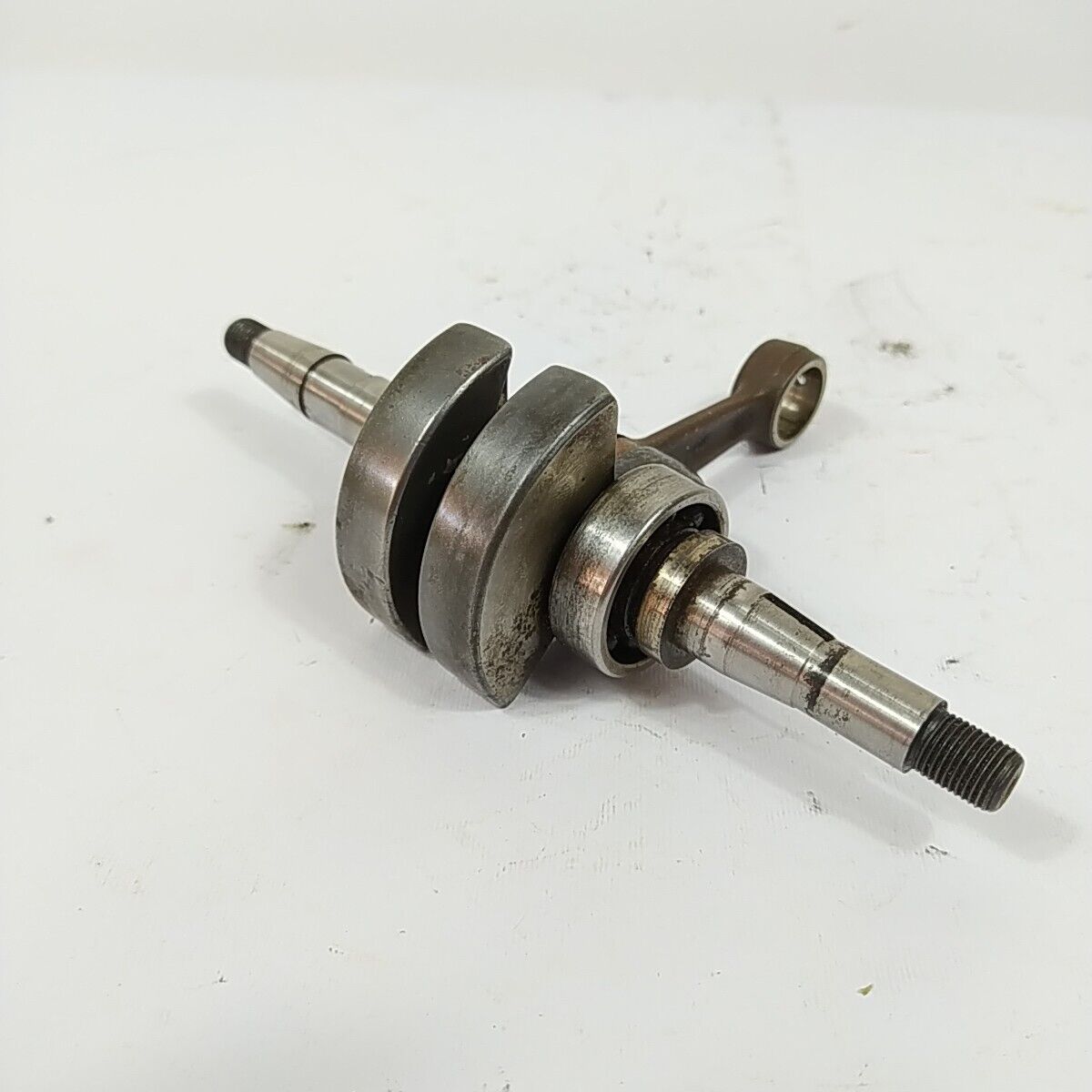 ALBERO MOTORE PER MOTOSEGA OLEO MAC 261 OLEOMAC AUTOMATIC ricambi usati