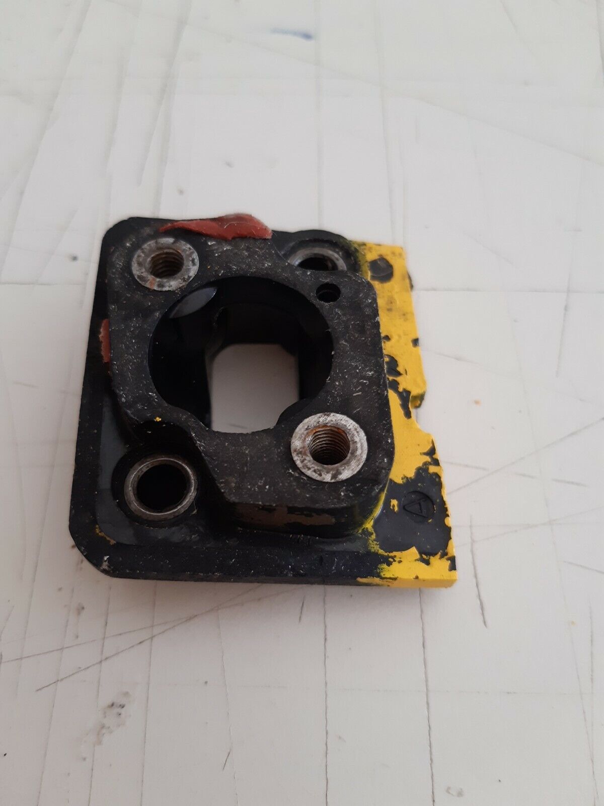 collettore APRIRAZIONE CARBURATORE PER MOTOSEGA PARTNER R420 ricambi usati