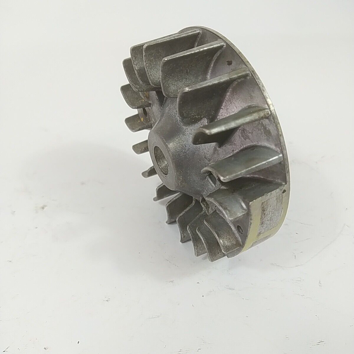 Ricambio VOLANO MAGNETICO DI AVVIAMENTO per decespugliatore TANAKA 501 ik usato