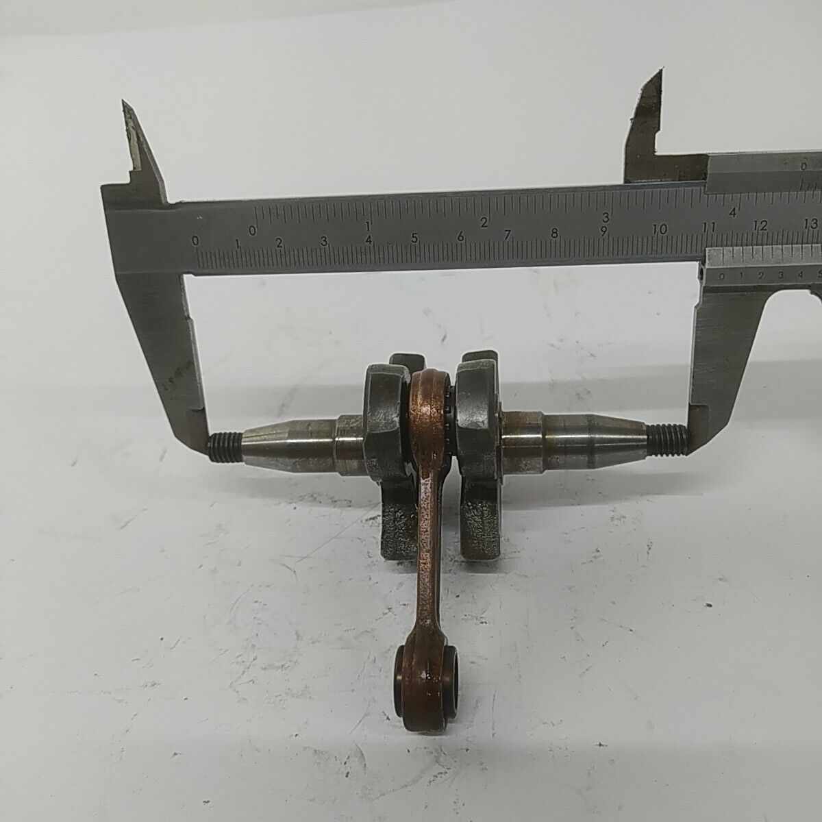 Ricambio usato ALBERO MOTORE originale decespugliatore Mcculloch ELITE 4000 3500