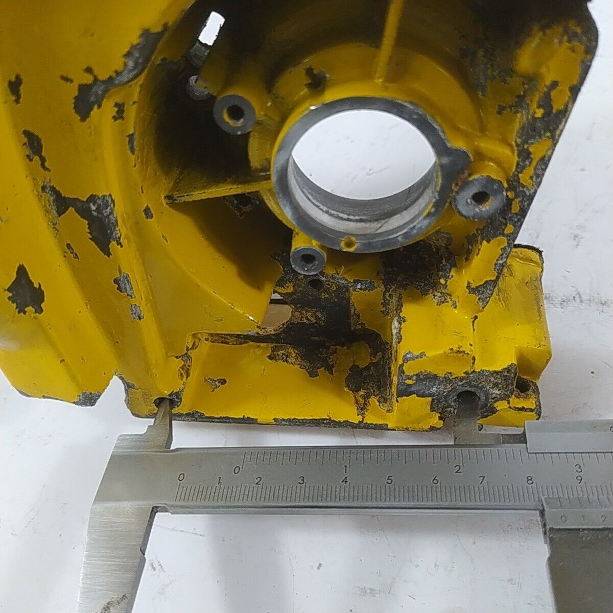 ricambio CARTER BASAMENTO MOTORE lato volano Per motosega ALPINA PROF 70 usati