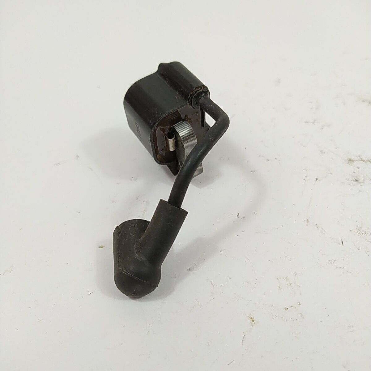 BOBINA di ACCENSIONE PER MOTOSEGA sthil e STIHL ms 170 180 018 017 ricambi usati