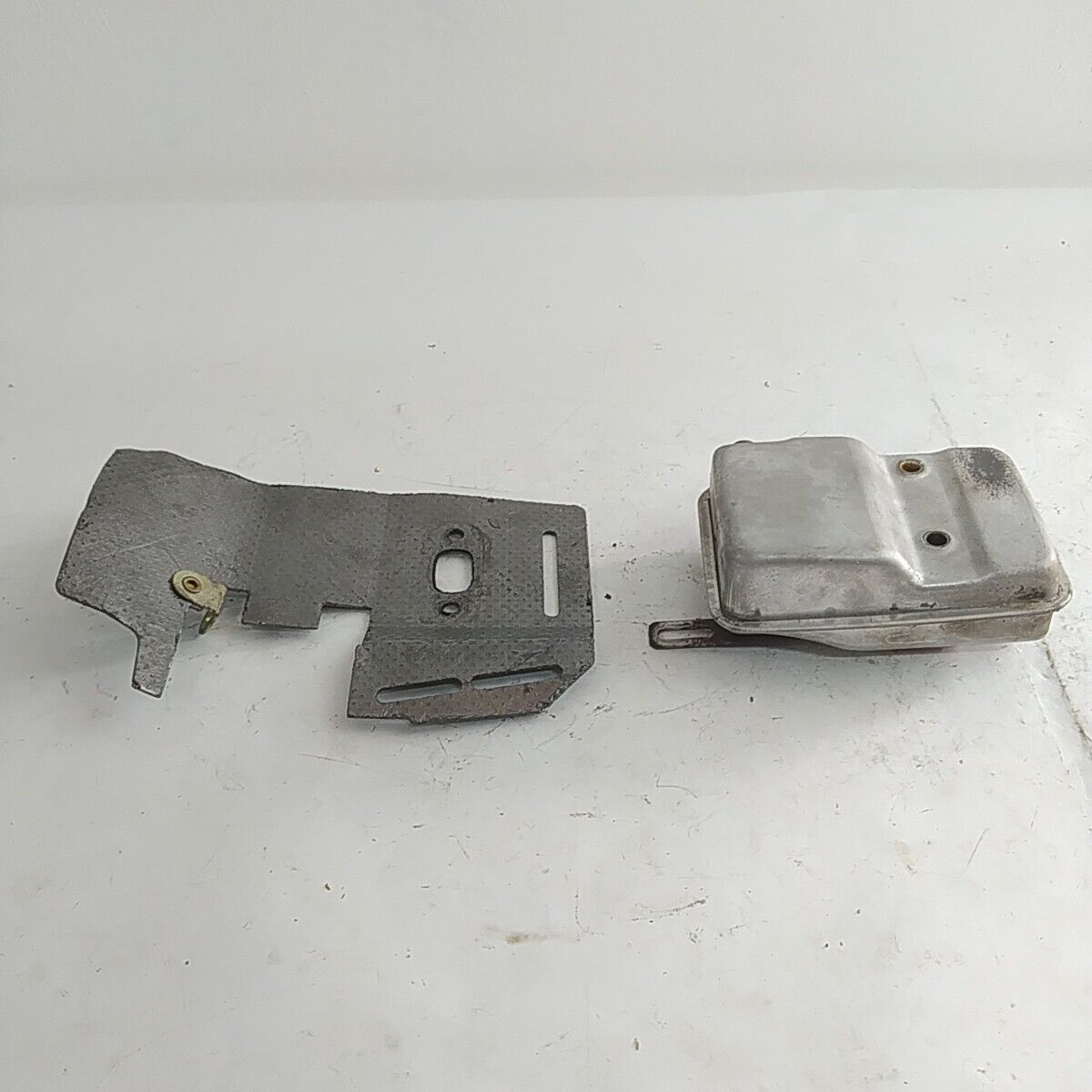 Ricambio MARMITTA SILENZIATORE scarico usato per decespugliatore MARUYAMA 420 42