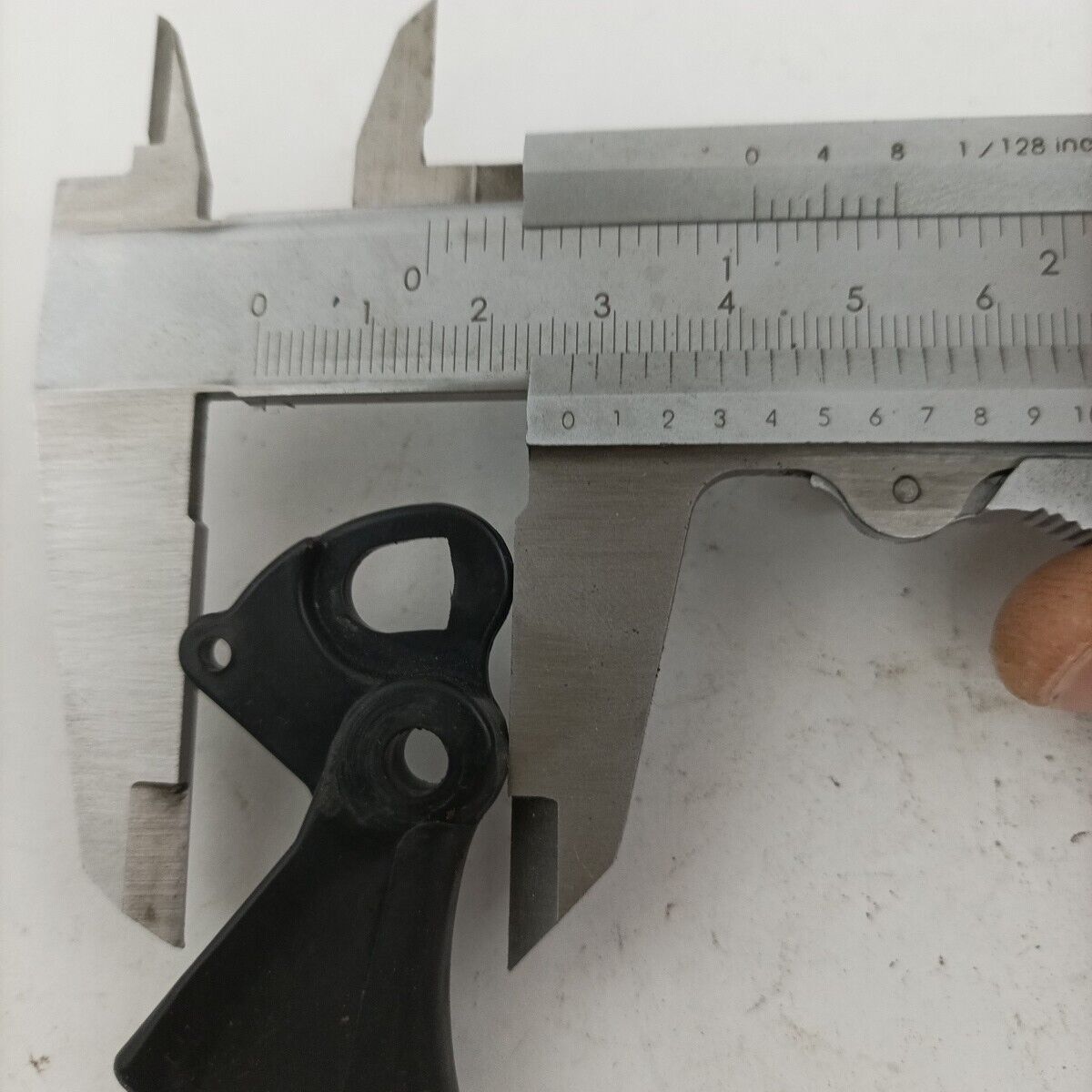 Ricambio COMANDO ACCELERATORE GAS carburatore MOTOSEGA HOMELITE XL - 12 usato