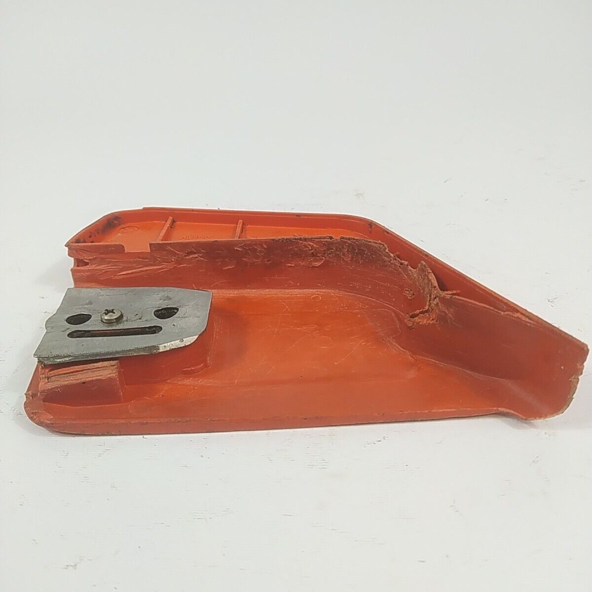 Ricambio per motosega CASTOR ALPINA 450 COPERCHIO copri FRIZIONE catena usato