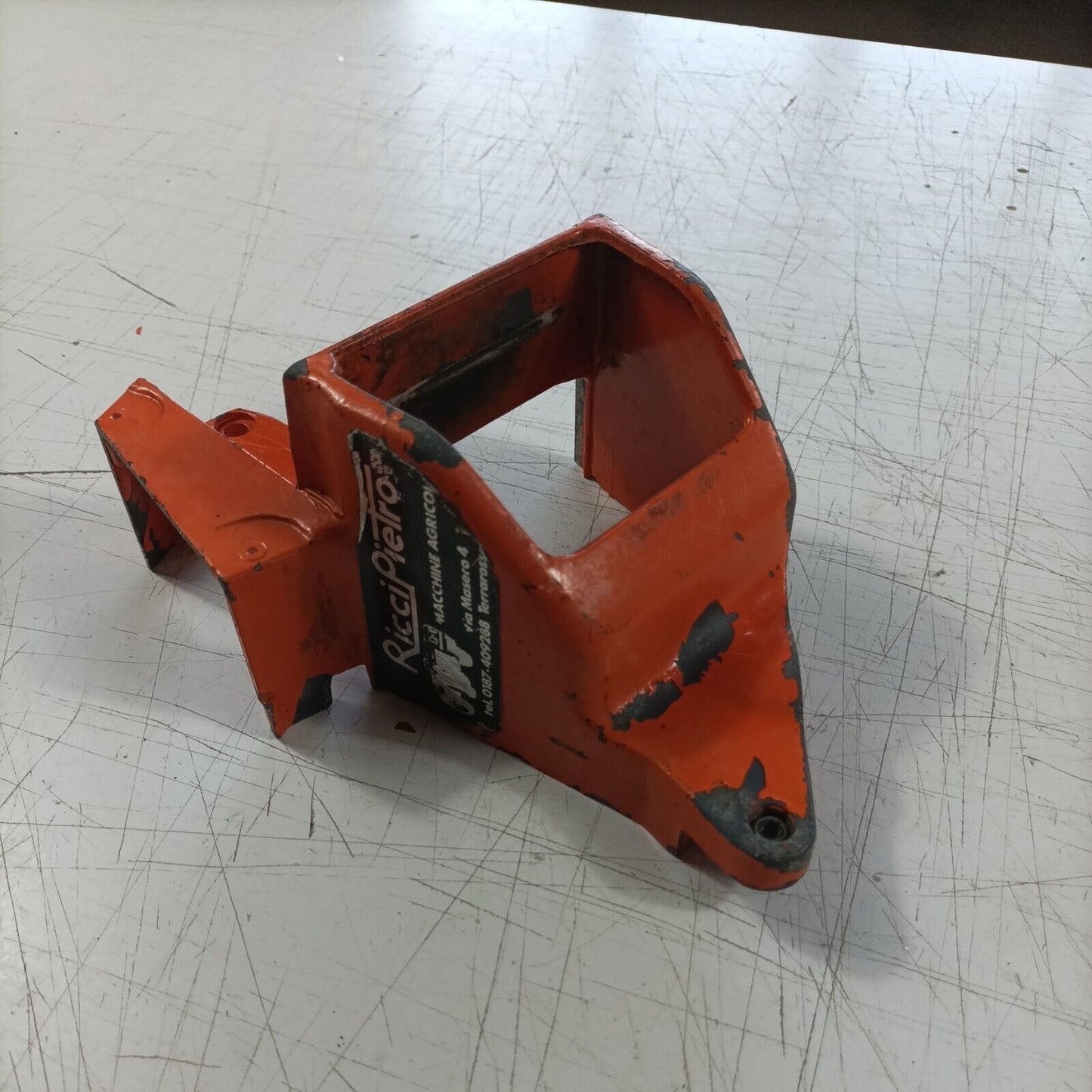 MOTOSEGA OLEOMAC 240 CARTER coperchio MOTORE MARMITTA TELAIO LATERALE DX usato
