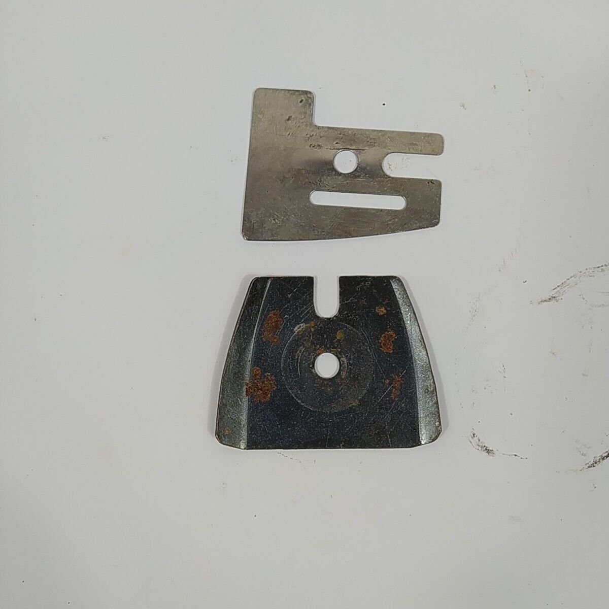 DADO BARRA E LAMIERINO INTERNO ED ESTERNO PER MOTOSEGA CASTOR 438 ricambi usati