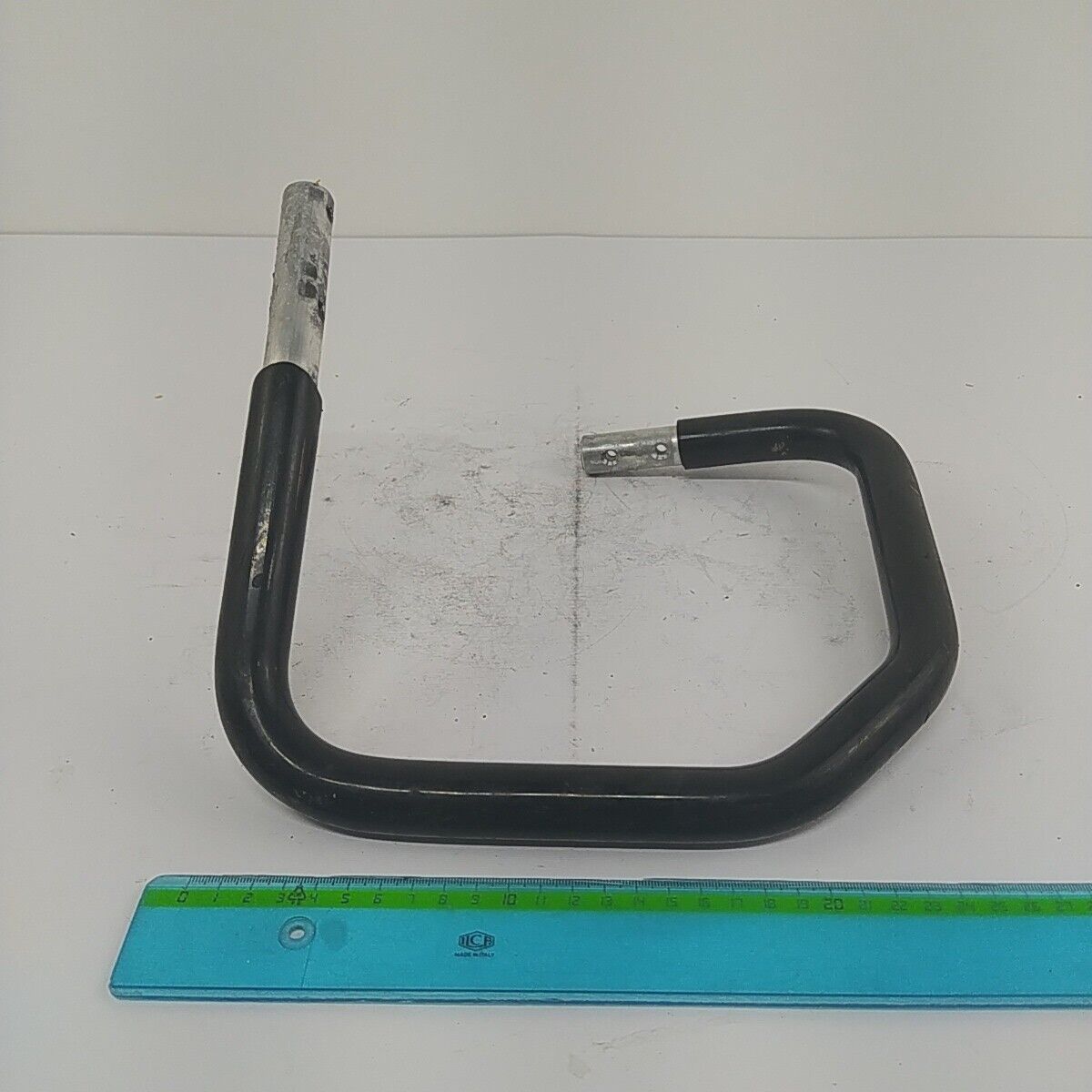 Ricambi per MOTOSEGA BLITZ 501 OLEOMAC 251 usati MANIGLIA IMPUGNATURA SUPERIORE