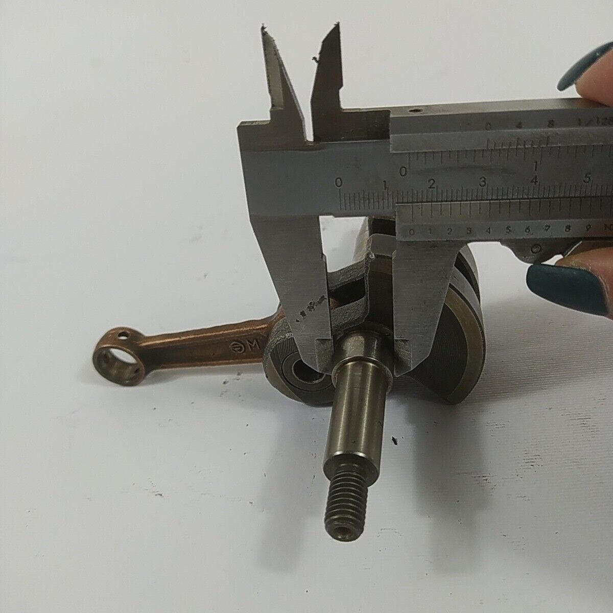 Ricambio usato ALBERO MOTORE ORIGINALE decespugliatore MITSUBISHI T200