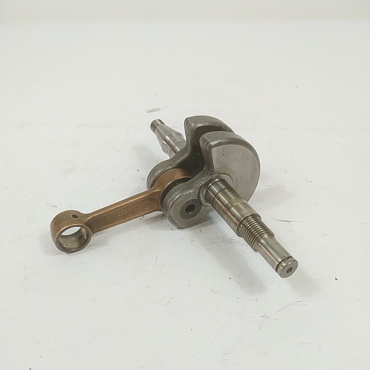 Ricambio ALBERO MOTORE ORIGINALE per motosega CASTOR CP 700 usato