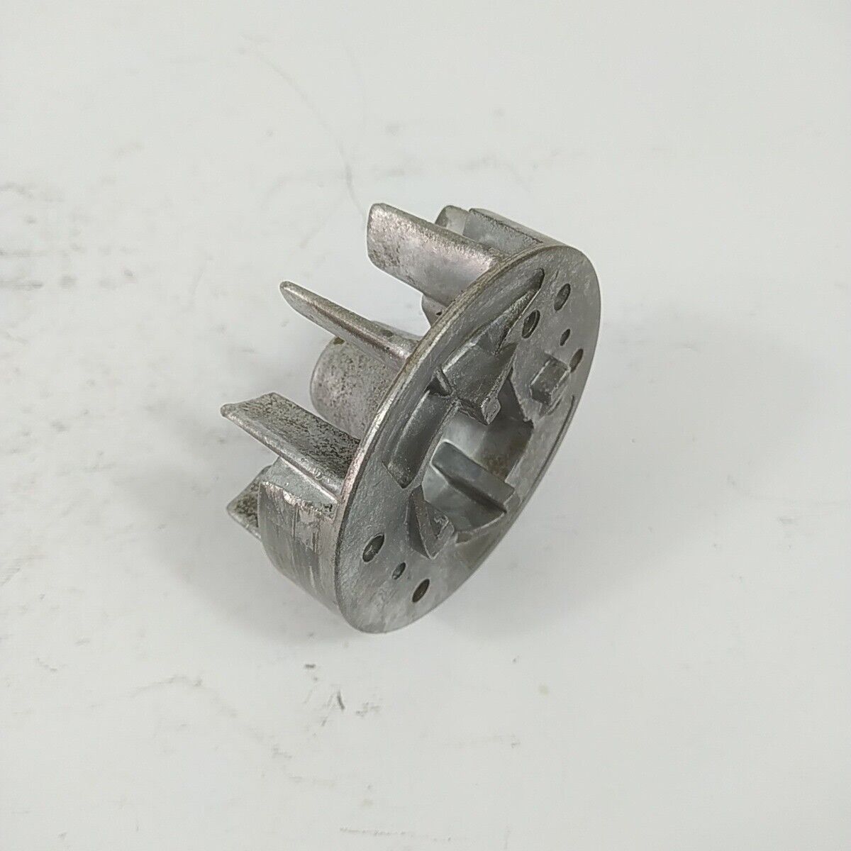 Ricambi usati per decespugliatore MCCULLOCH BP 38 VOLANO MAGNETICO DI AVVIAMENTO