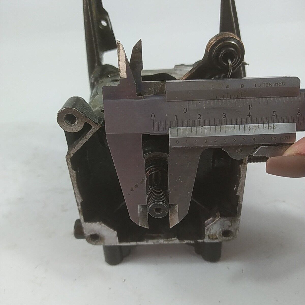 Ricambi usati per decespugliatore MCCULLOCH BP 38 albero motore carter basamento