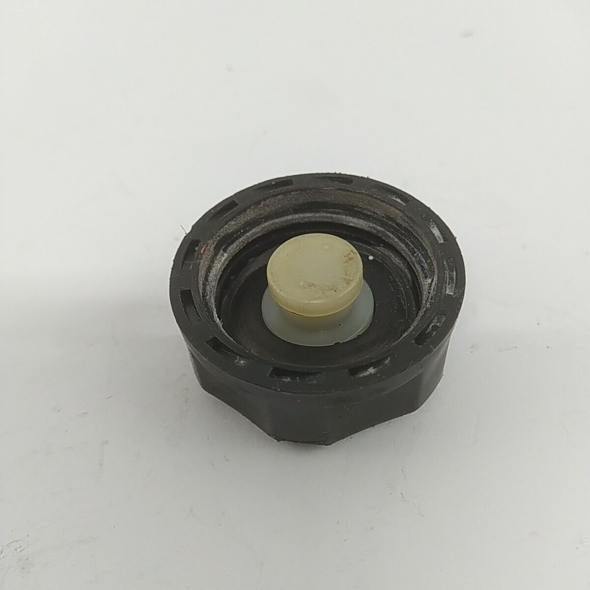Ricambio usato TAPPO SERBATOIO carburante per decespugliatore MITSUBISHI T200