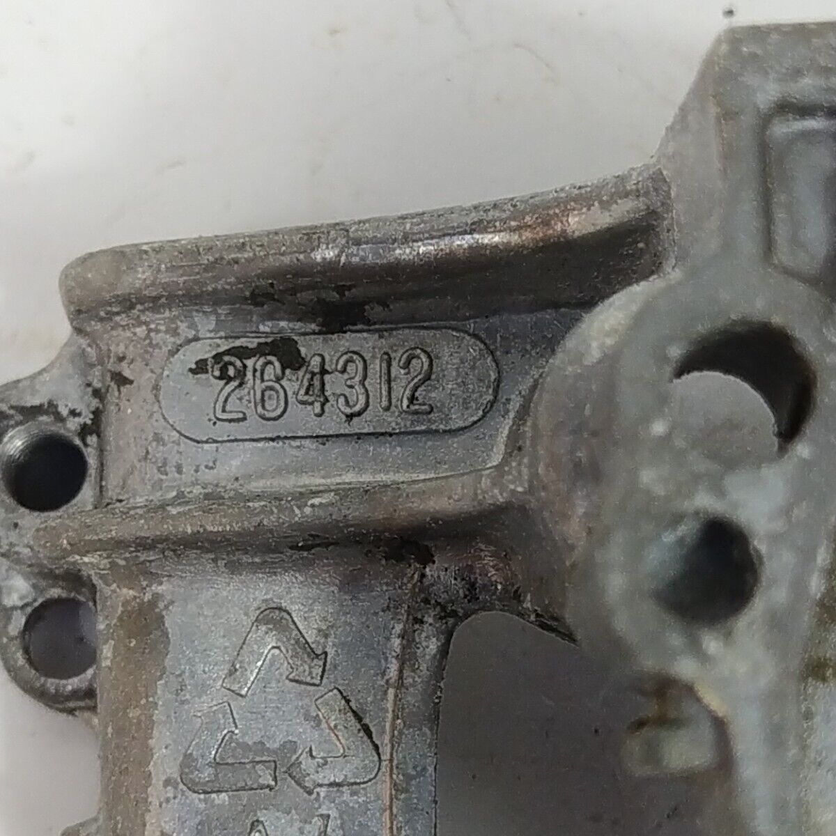 CARTER MOTORE BASAMENTI CILINDRO per decespugliatore MARUYAMA 230 ricambi usati