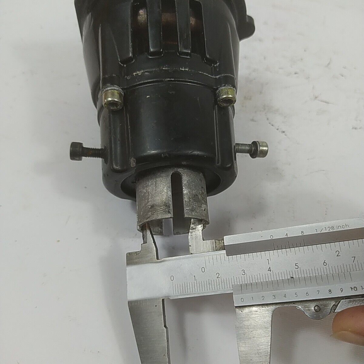 Ricambio per decespugliatore KING 40 CS SUPPORTO E CAMPANA FRIZIONE usato